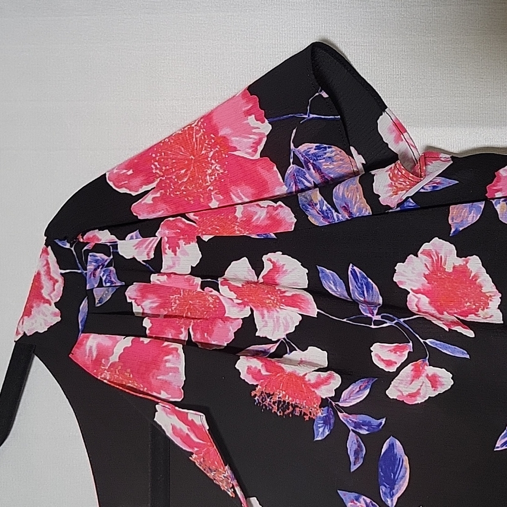 Elle XL Black & Pink Floral Top - Picture 4 of 9
